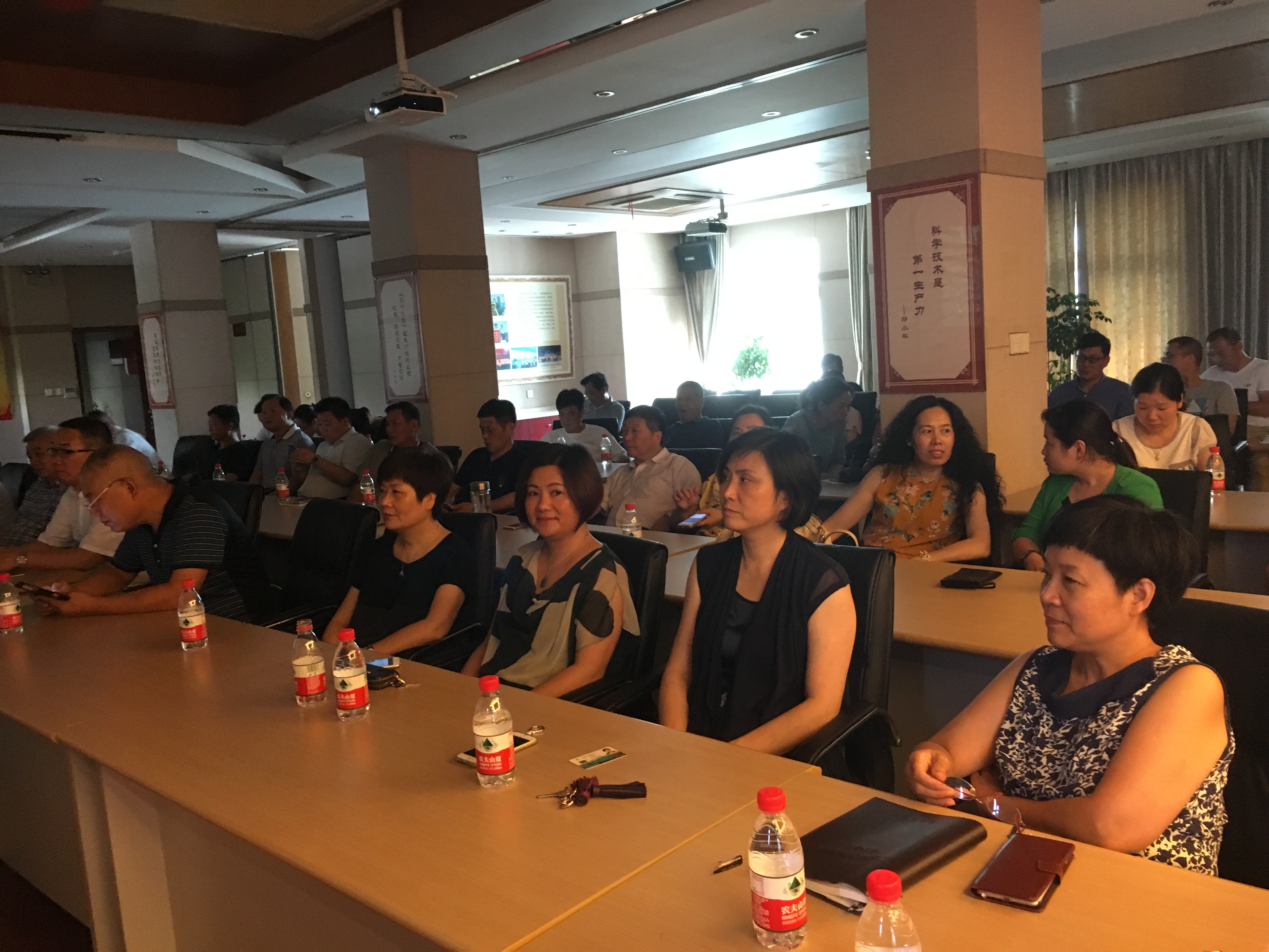 2篇-沒(méi)有共產(chǎn)黨就沒(méi)有新中國(guó)觀后感 (1).jpg 2篇-沒(méi)有共產(chǎn)黨就沒(méi)有新中國(guó)觀后感 (1).jpg