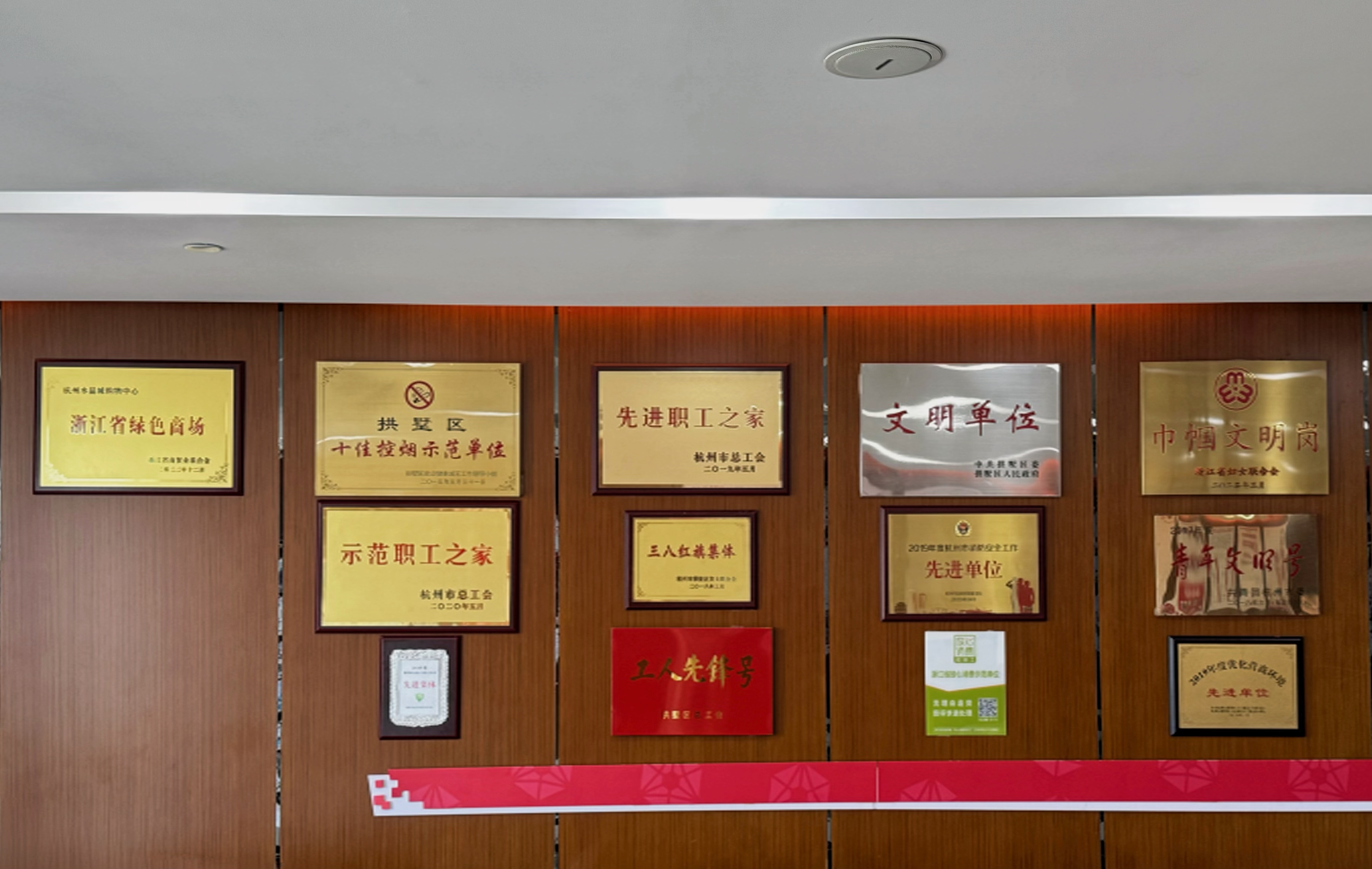 89bf51267cbc5d1e81b7c968613a35f.jpg 89bf51267cbc5d1e81b7c968613a35f.jpg